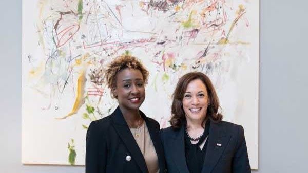 Photo of Carmen Neely ’12 and Kamala Harris